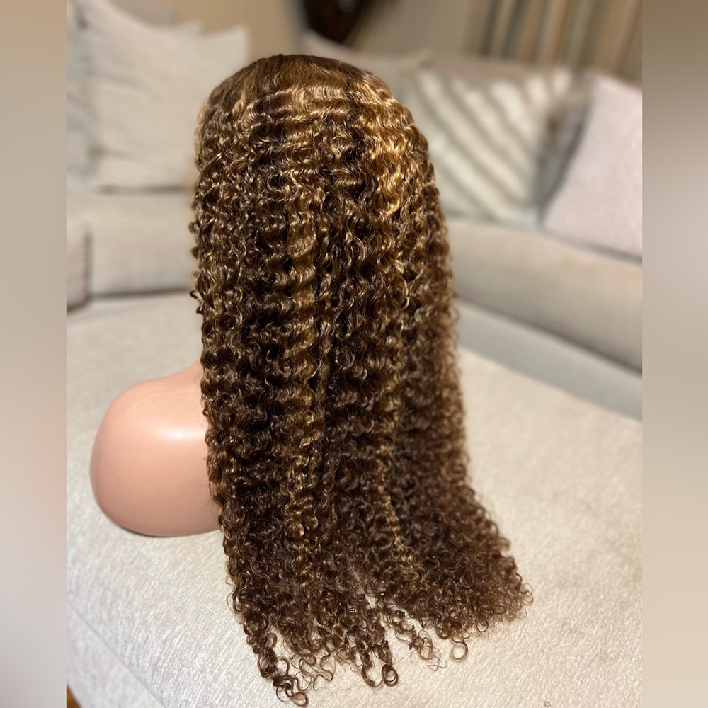 Wig - Picture 11 of 11